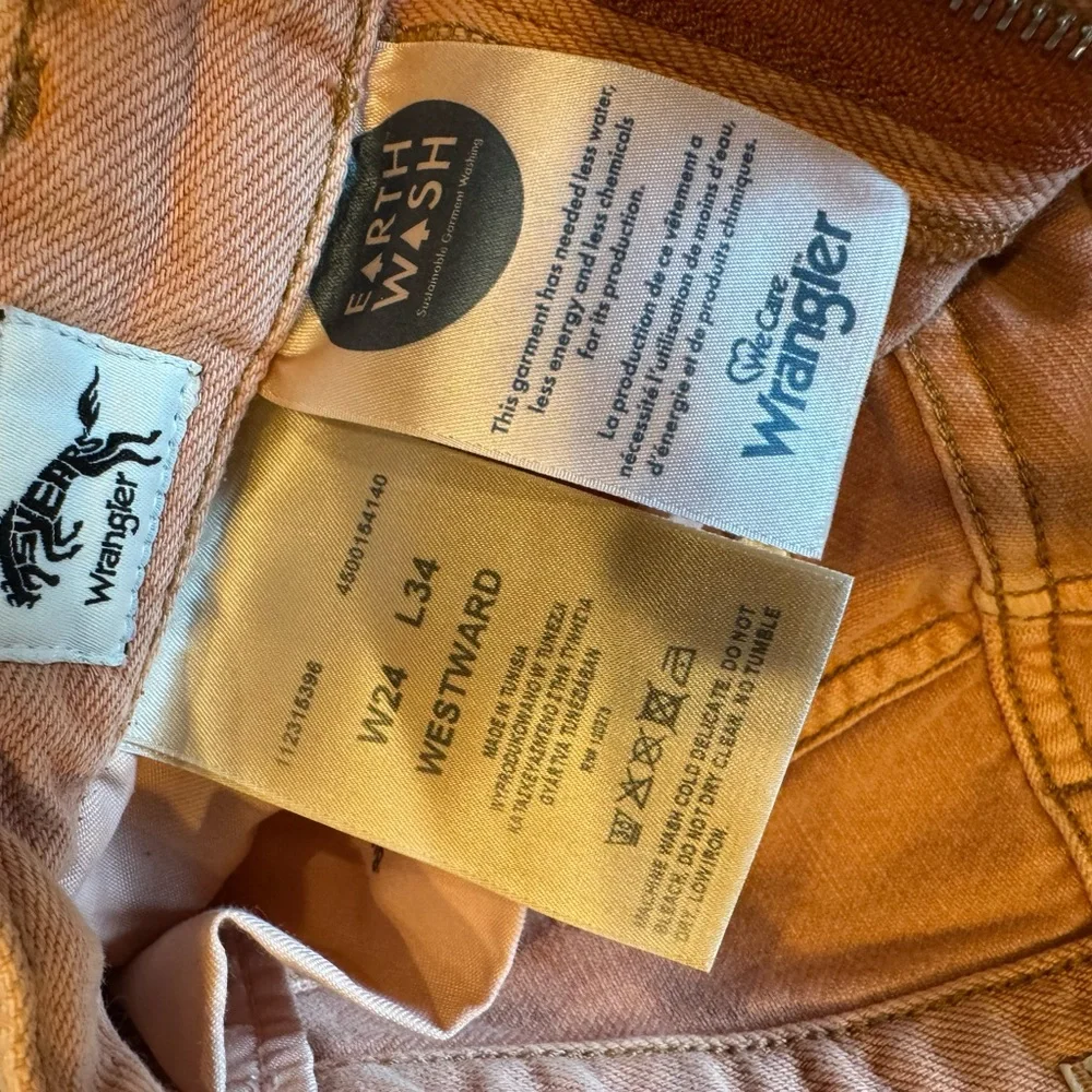 Wrangler Peach Denim Jeans - Picture 4 of 4